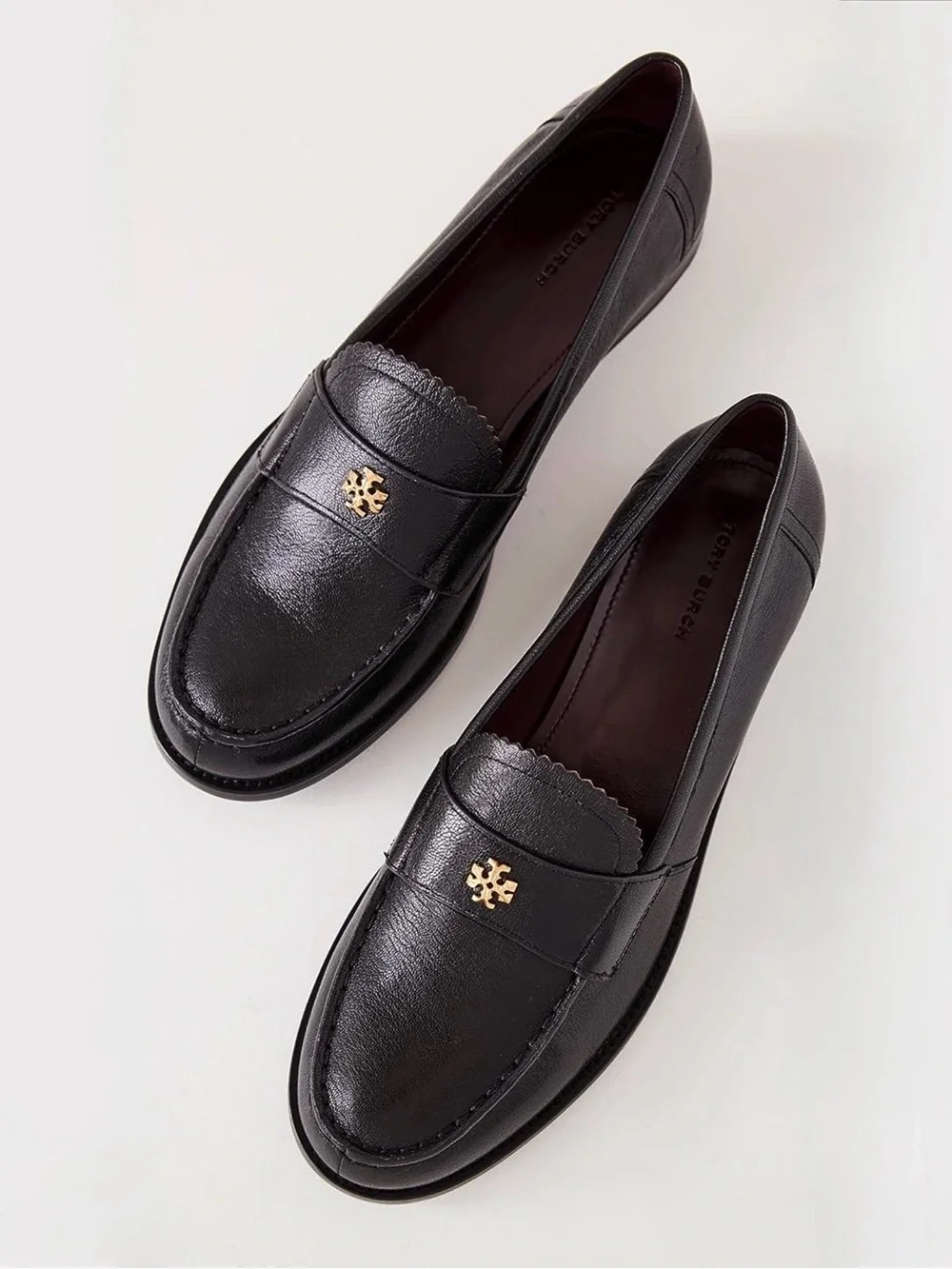 TORY BURCH Classic Loafers Black Leather Gold Double T 6.5